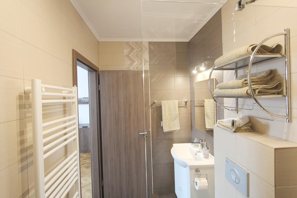 Central Parc Studios Sibiu Exteriör bild